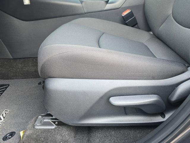 Used 2025 Toyota RAV4 LE image 28