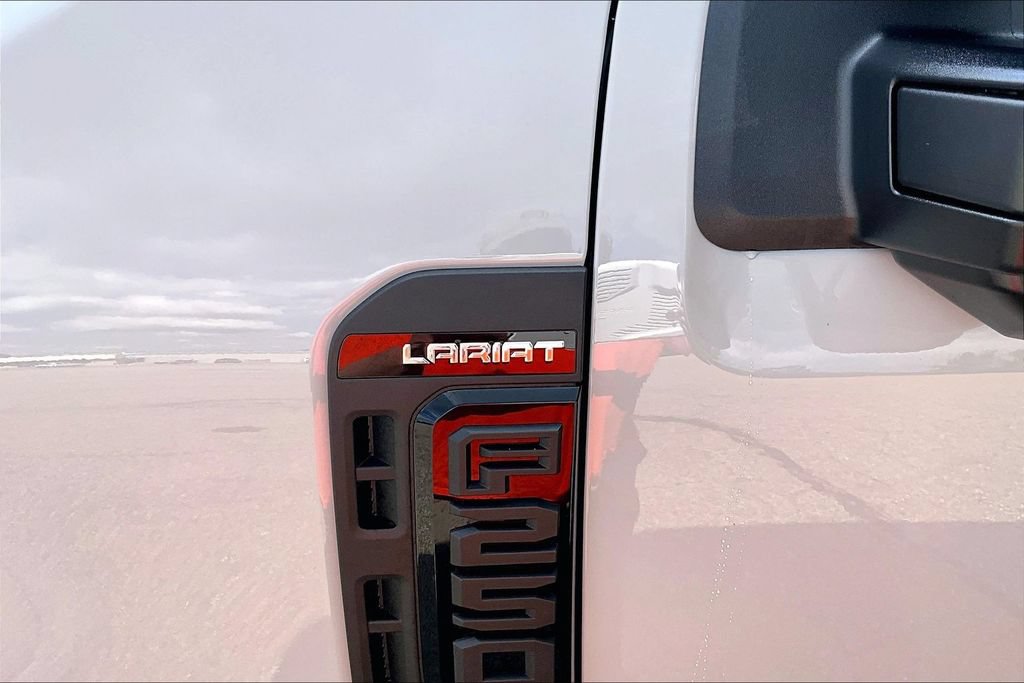 New 2026 Ford F250 Lariat w/ Tremor Off-Road Package AWD/4WD image 11