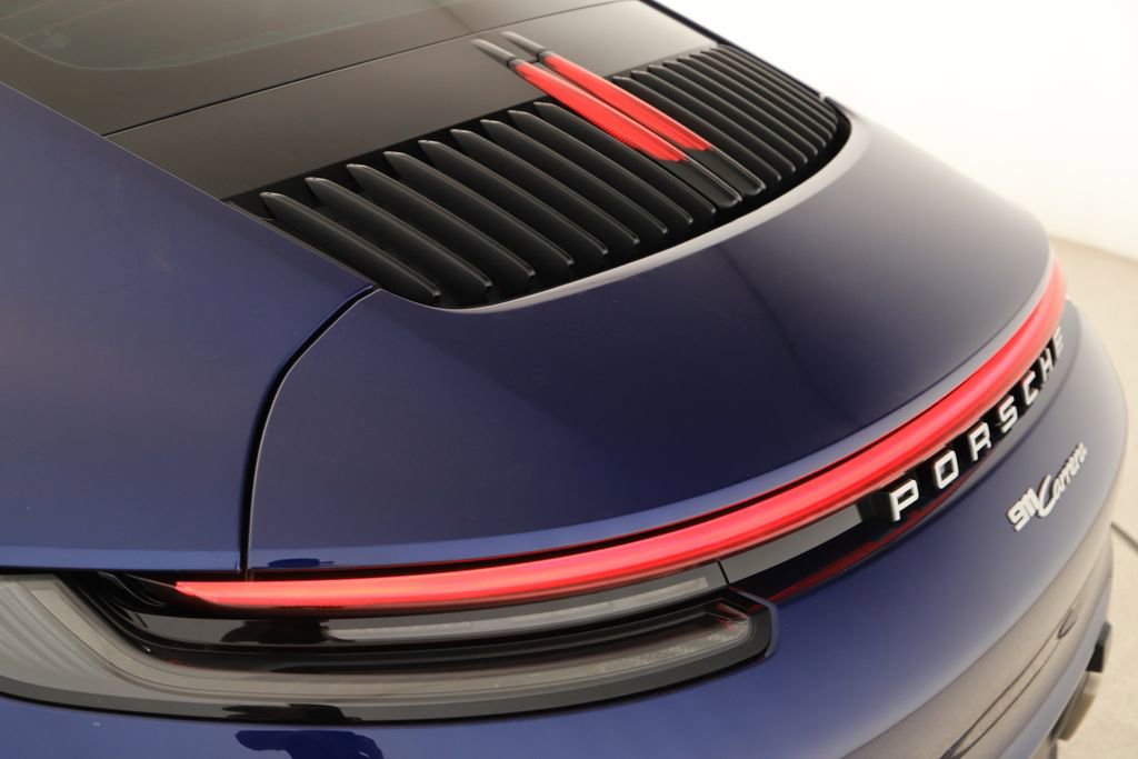Used 2020 Porsche 911 Carrera RWD image 18