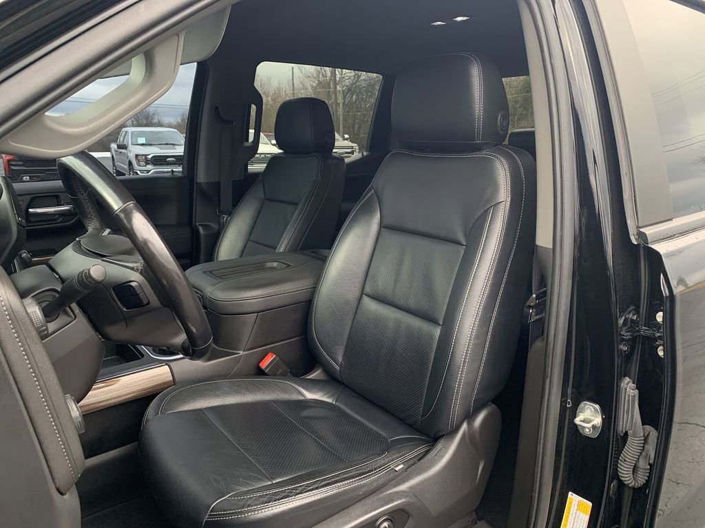 Used 2021 Chevrolet Silverado 1500 LT Trail Boss w/ Bed Protection Package image 13