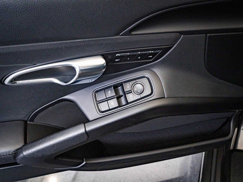 Used 2018 Porsche 718 Cayman S image 22