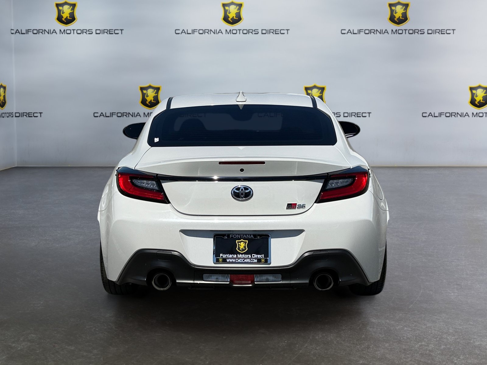 Used 2024 Toyota GR86 RWD image 4