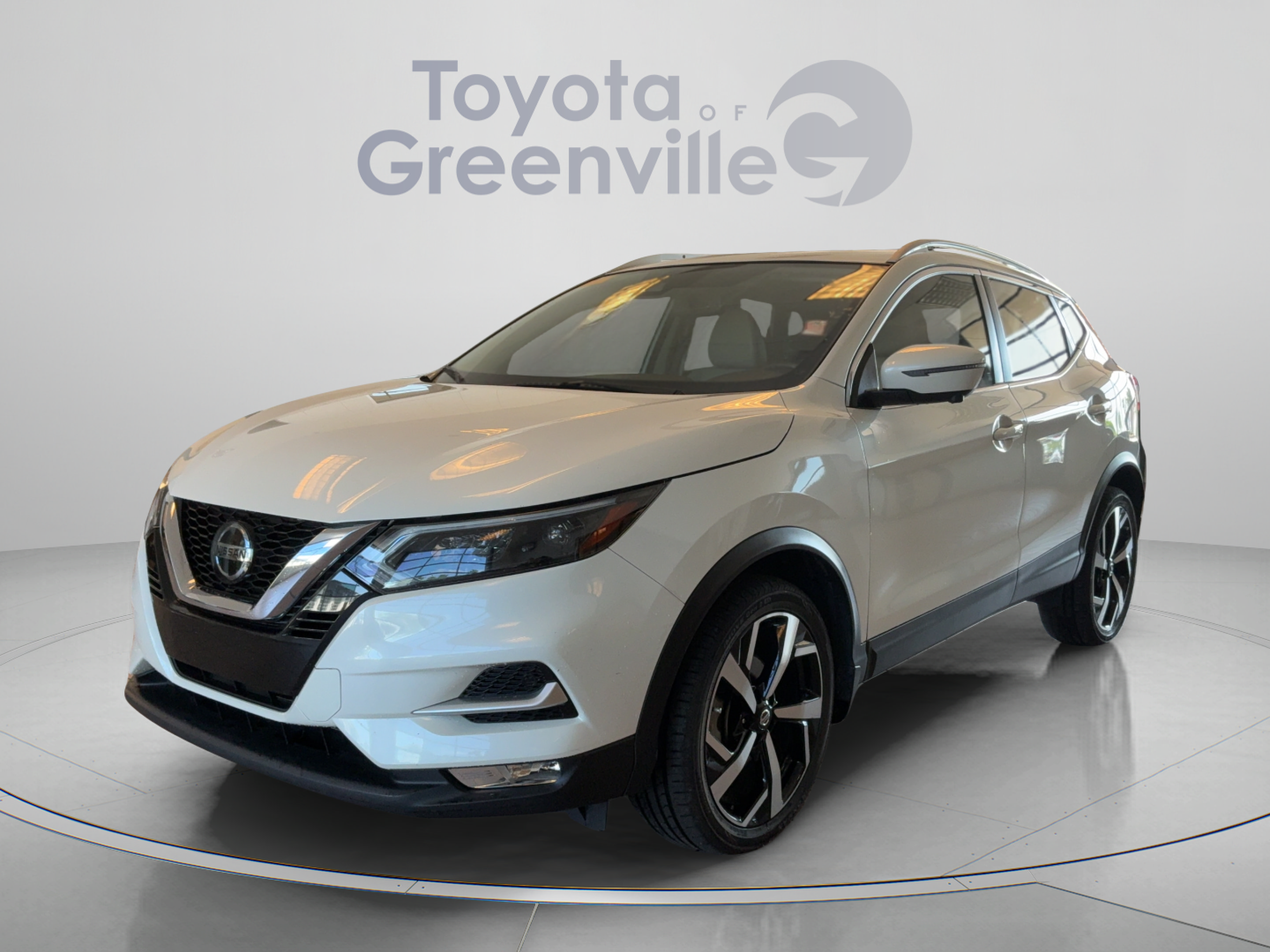 Used 2021 Nissan Rogue Sport SL w/ Premium Package
