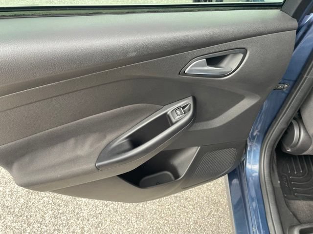 Used 2018 Ford Focus ST FWD image 50