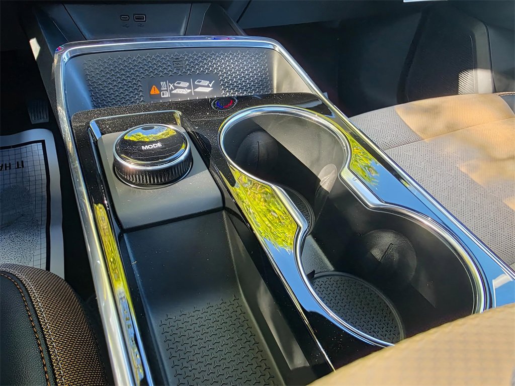 New 2026 Chevrolet Equinox ACTIV w/ Convenience Package III image 30