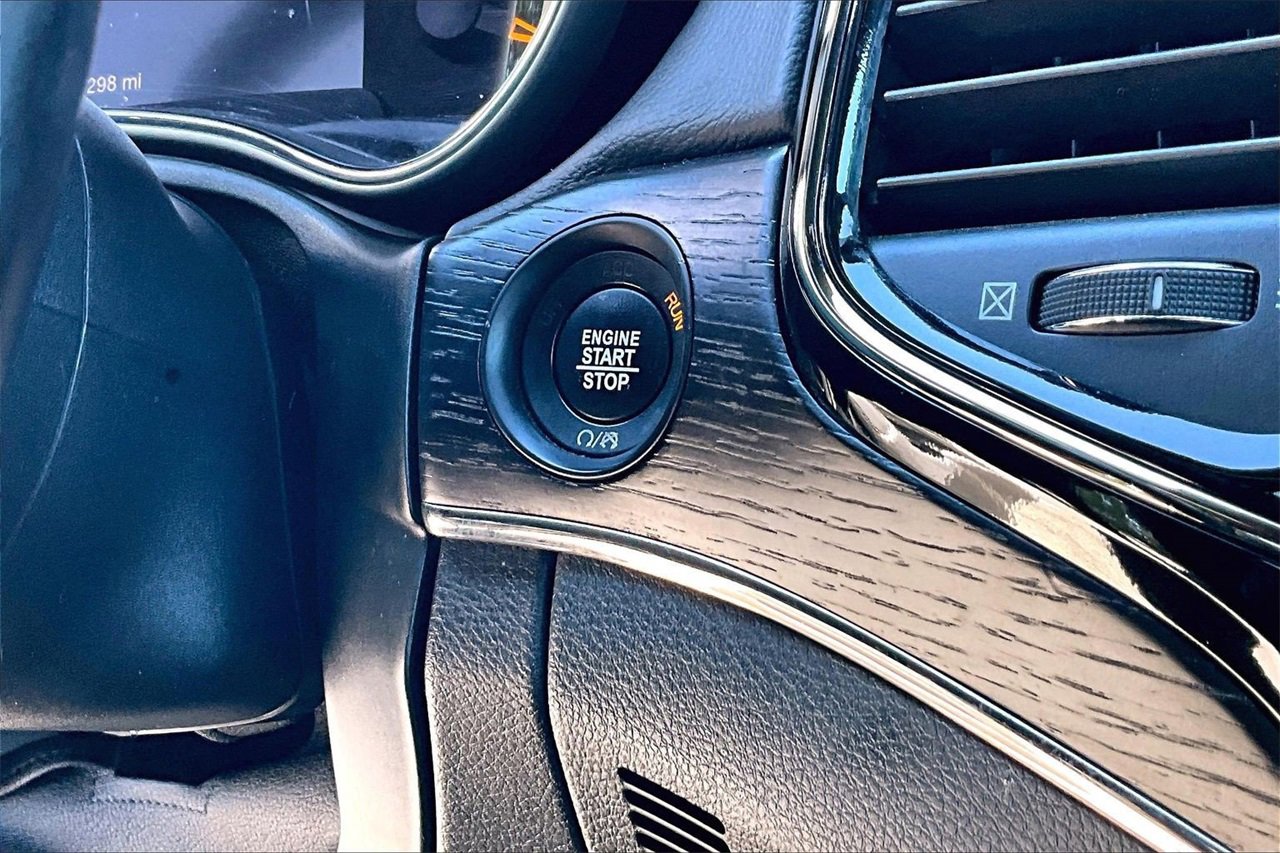 Certified 2020 Jeep Grand Cherokee High Altitude image 28