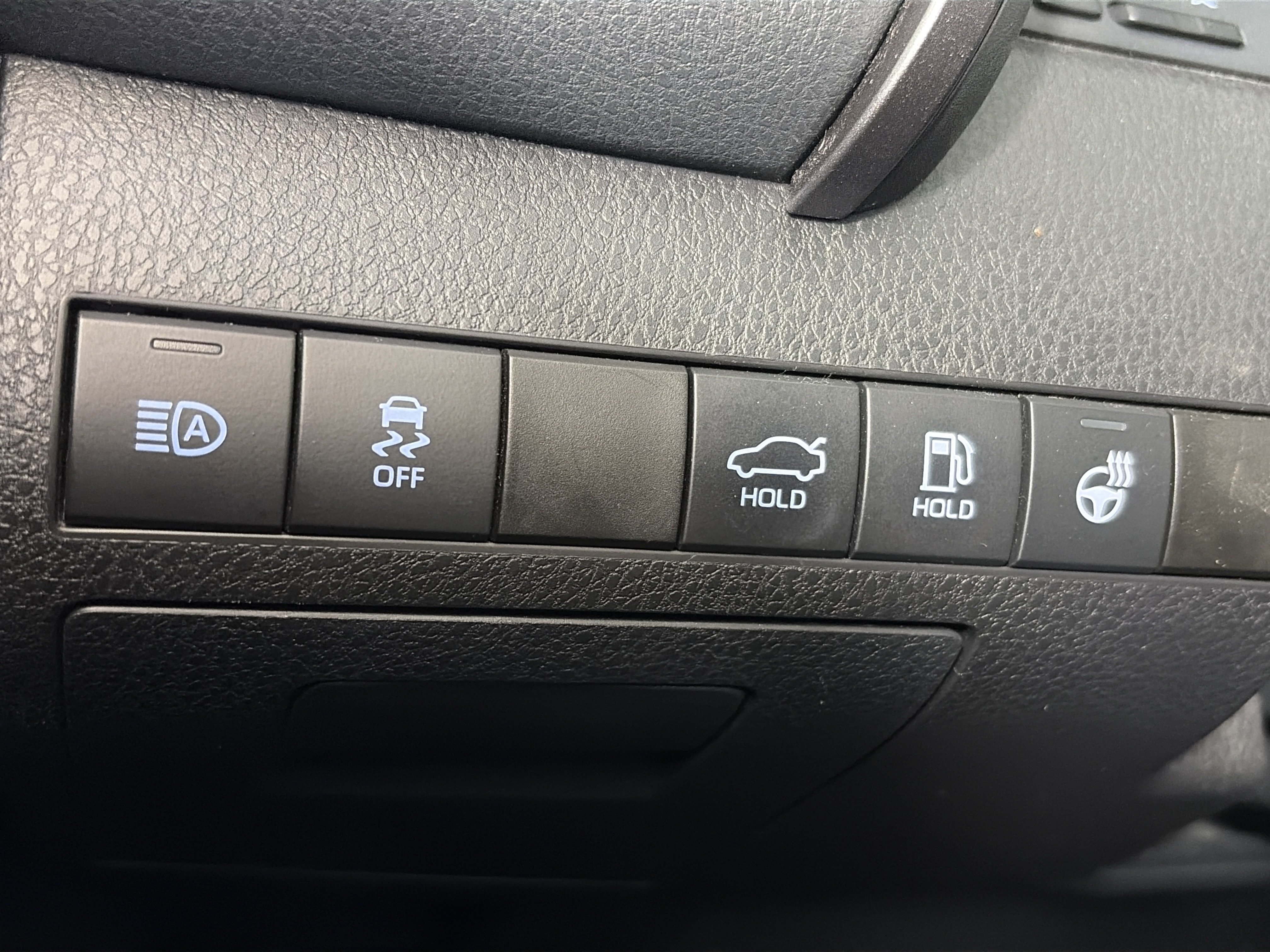 Used 2021 Toyota Camry SE FWD image 29