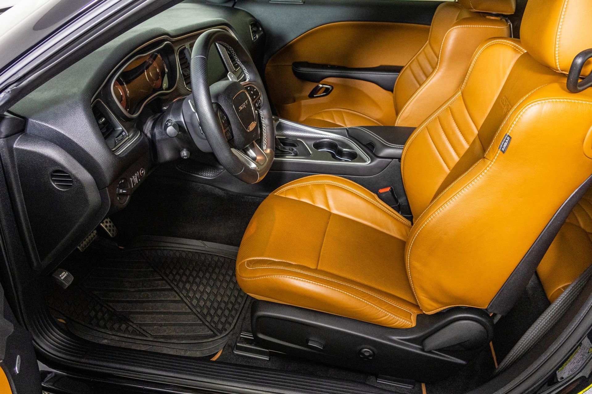 Used 2019 Dodge Challenger SRT Hellcat w/ Laguna Leather Package image 18