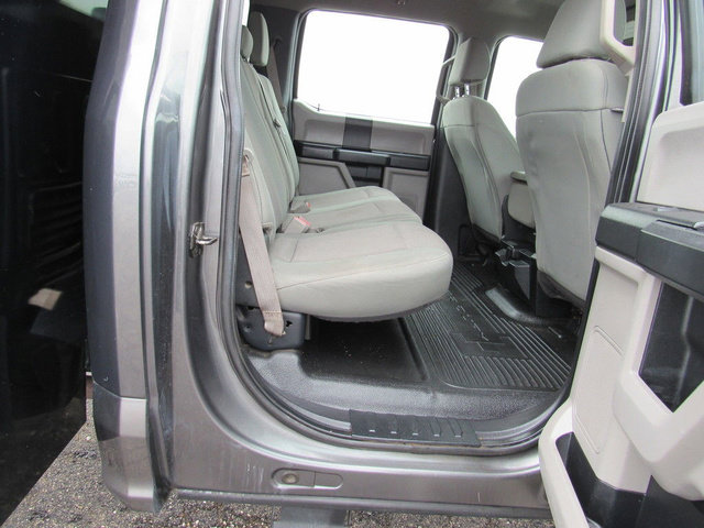 Used 2018 Ford F550 2WD Crew Cab Super Duty image 17