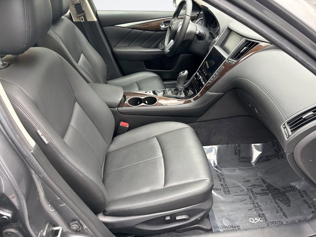 Used 2018 INFINITI Q50 Luxe w/ Essential Package (3.0T Luxe) image 17