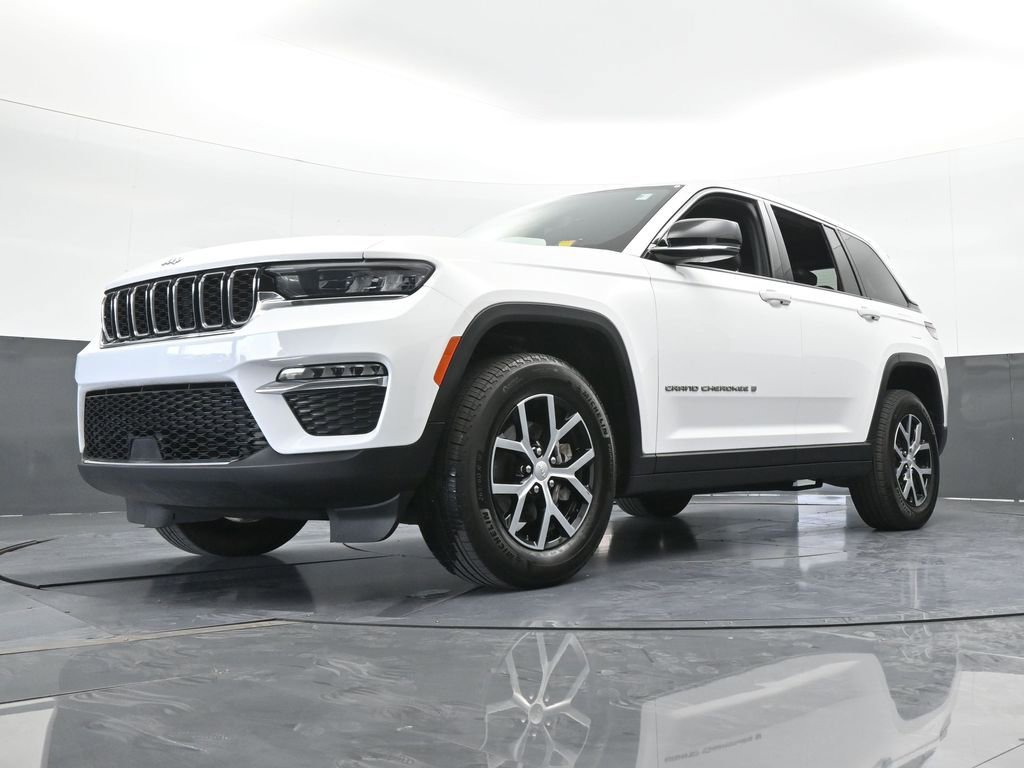 Used 2024 Jeep Grand Cherokee Limited RWD image 61