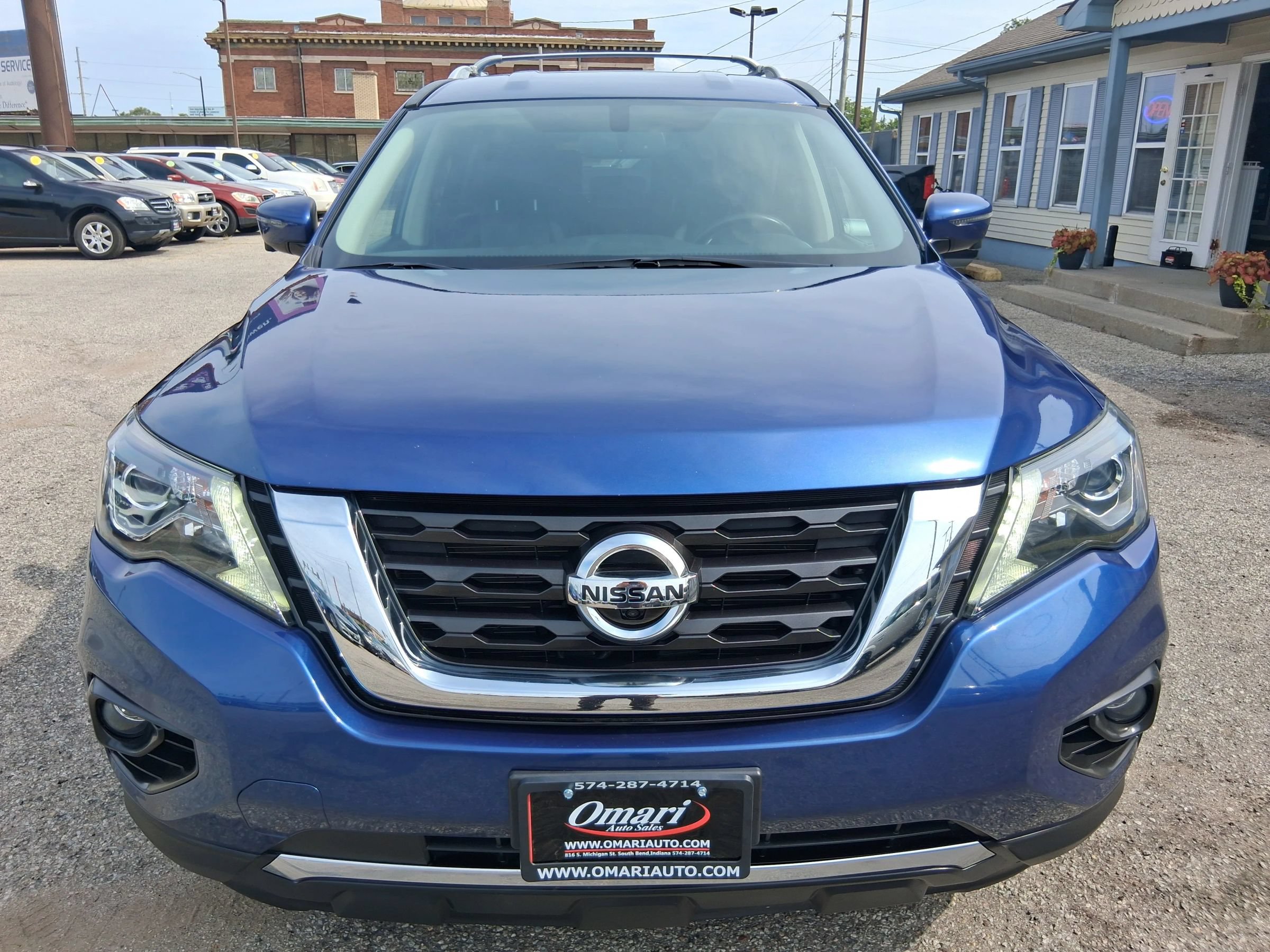 Used 2018 Nissan Pathfinder SL w/ Cargo Package AWD/4WD image 7