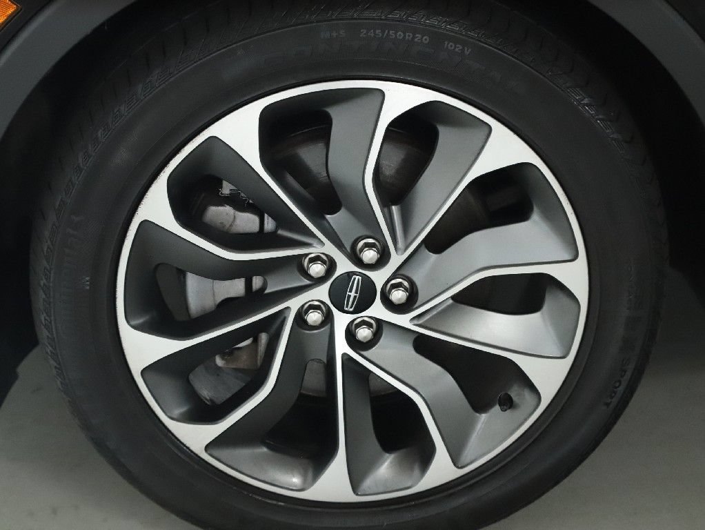 Used 2023 Lincoln Nautilus Reserve AWD/4WD image 38