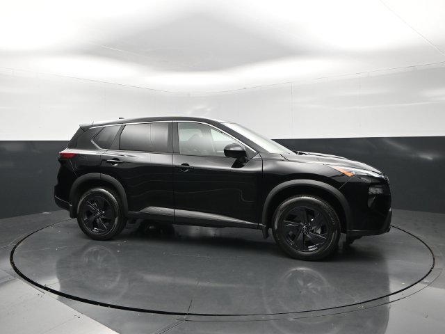 Certified 2026 Nissan Rogue SV FWD image 6