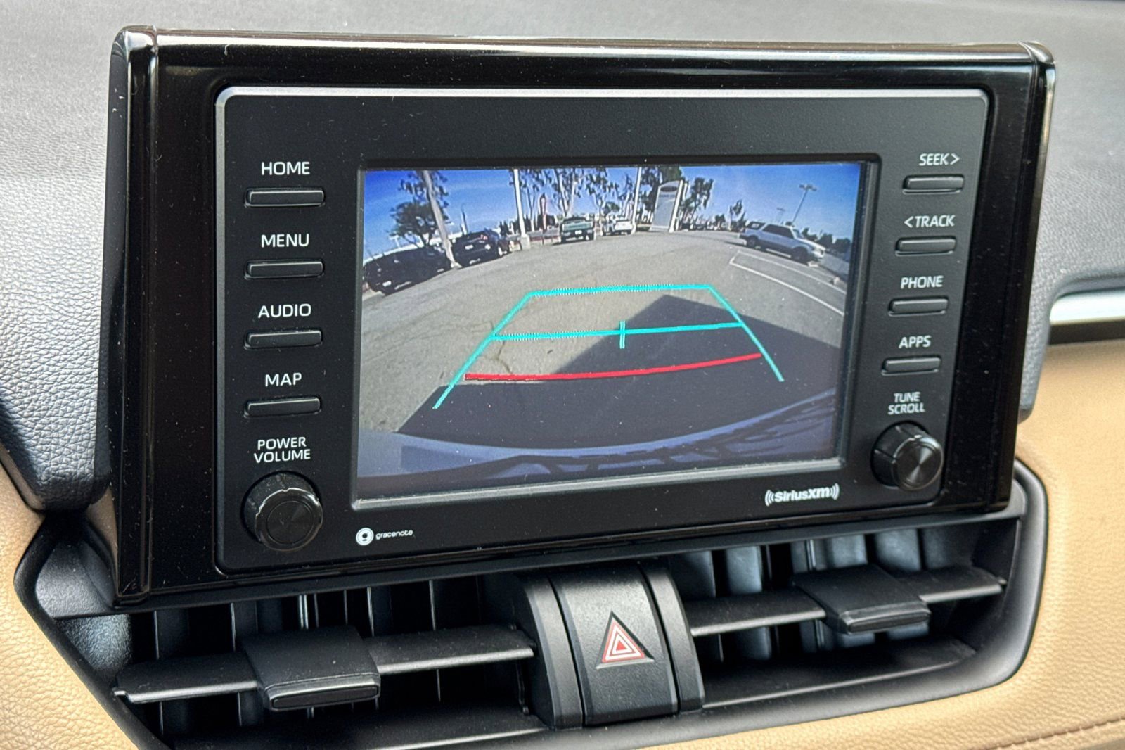 Used 2022 Toyota RAV4 LE image 19