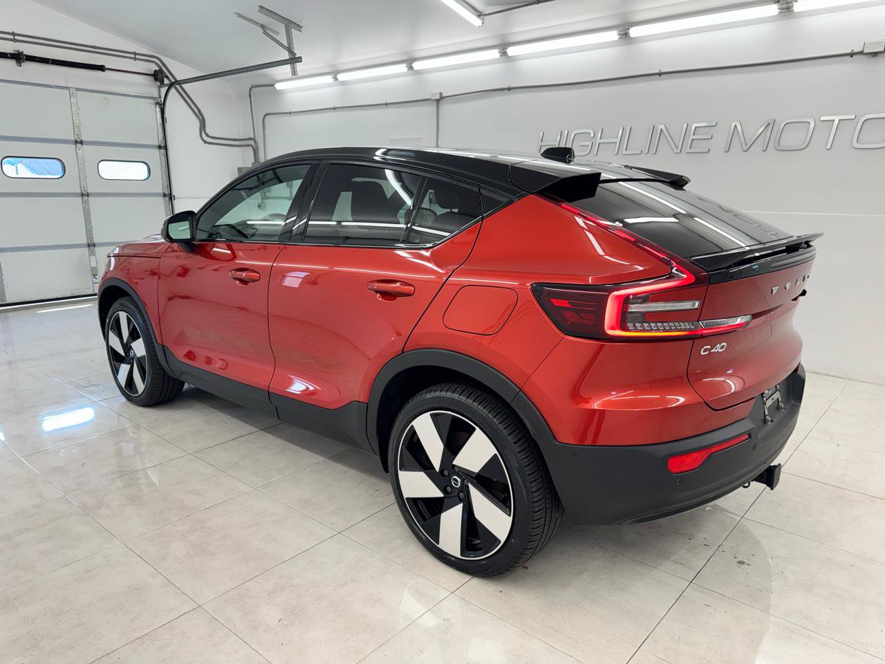 Used 2022 Volvo C40 P8 Recharge Ultimate AWD/4WD image 9