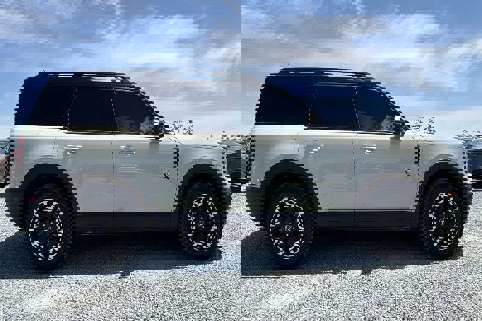 Used 2024 Ford Bronco Sport Outer Banks image 9