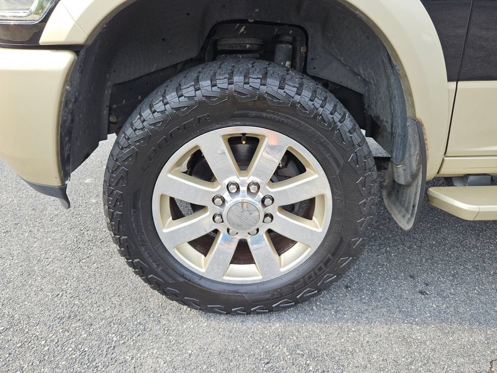 Used 2015 RAM 2500 Longhorn w/ Convenience Group AWD/4WD image 9