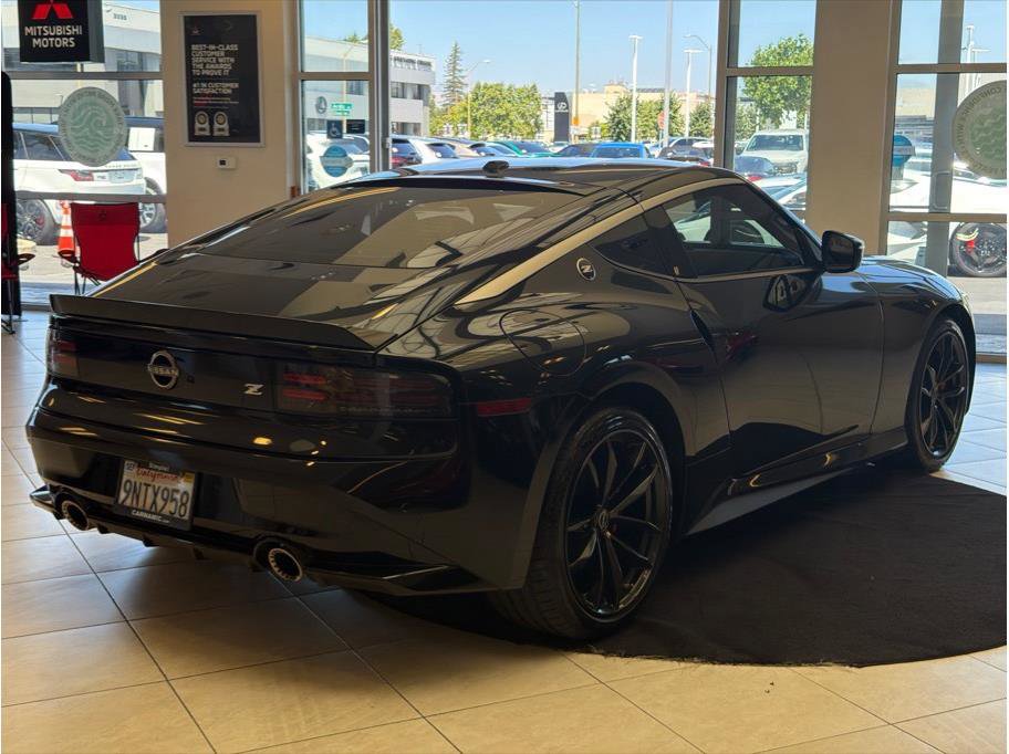 Used 2024 Nissan Z Performance w/ Floor Mat Package RWD image 5