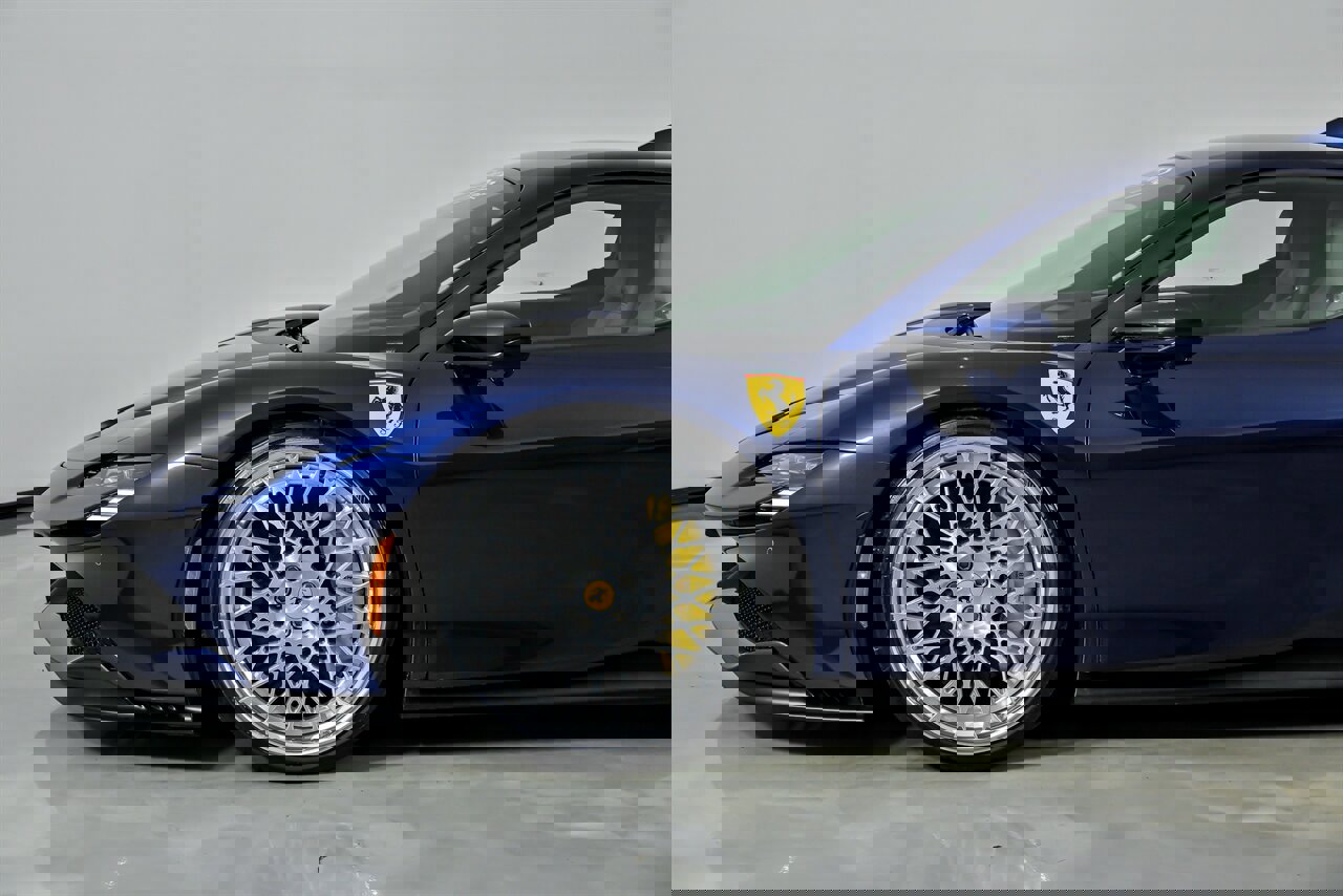 Used 2023 Ferrari SF90 Stradale image 6