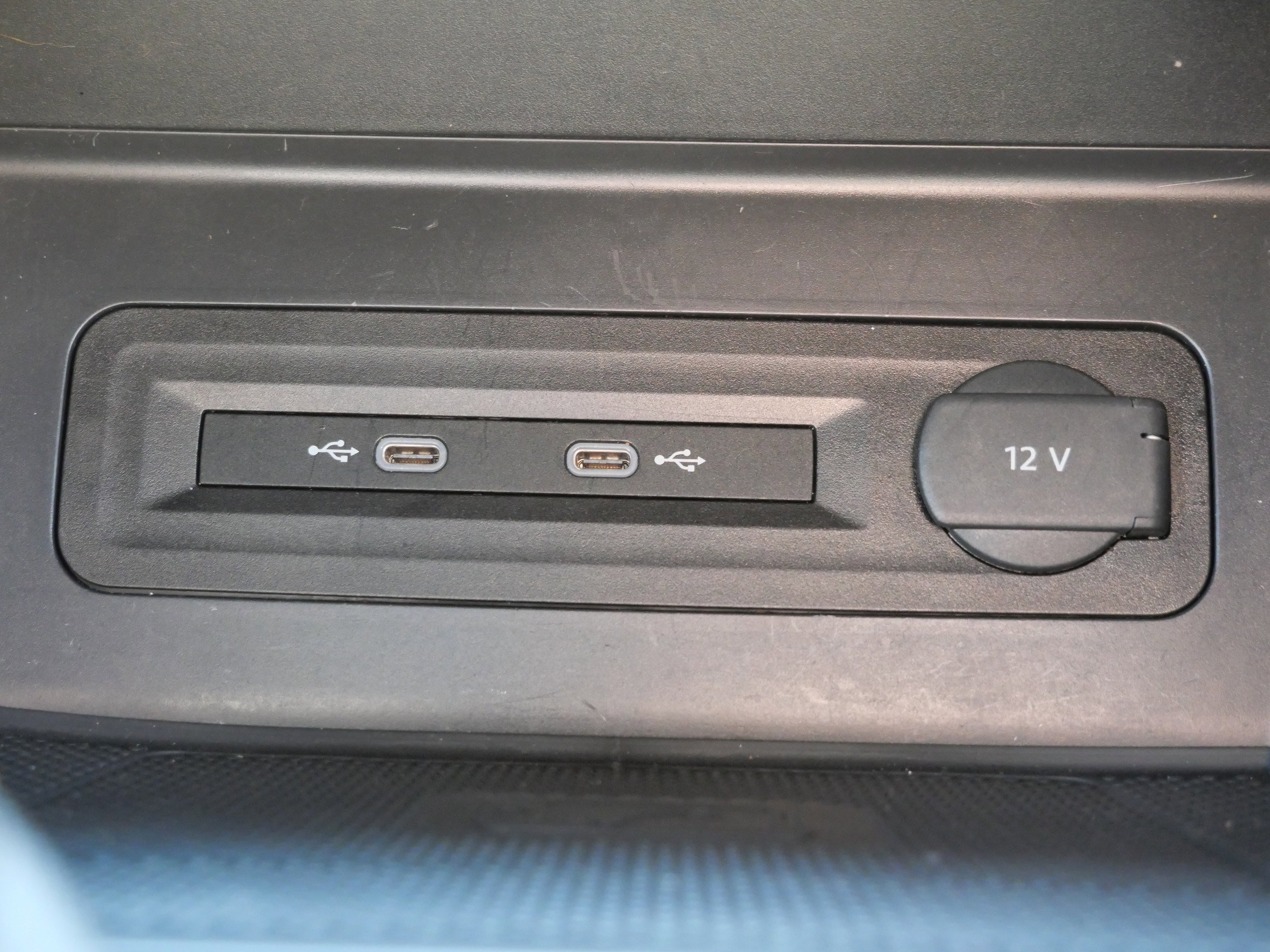 Used 2022 Volkswagen Atlas Cross Sport SEL Premium R-Line image 29