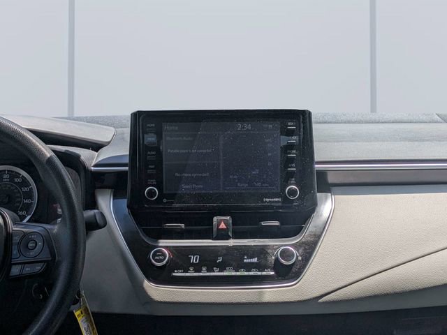 Used 2022 Toyota Corolla LE FWD image 15