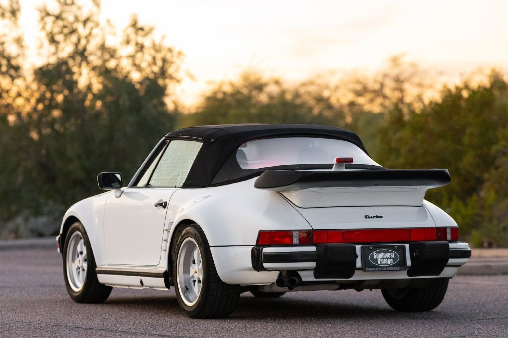 Used 1989 Porsche 911 Turbo image 19