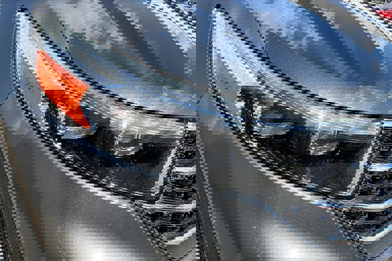 Used 2020 Ford Explorer XLT w/ Equipment Group 202A image 27