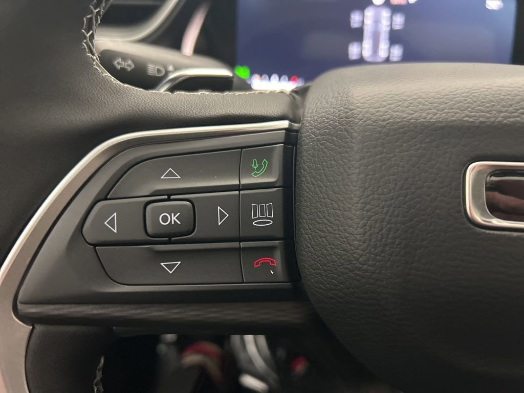 New 2025 Jeep Grand Cherokee Altitude AWD/4WD image 33