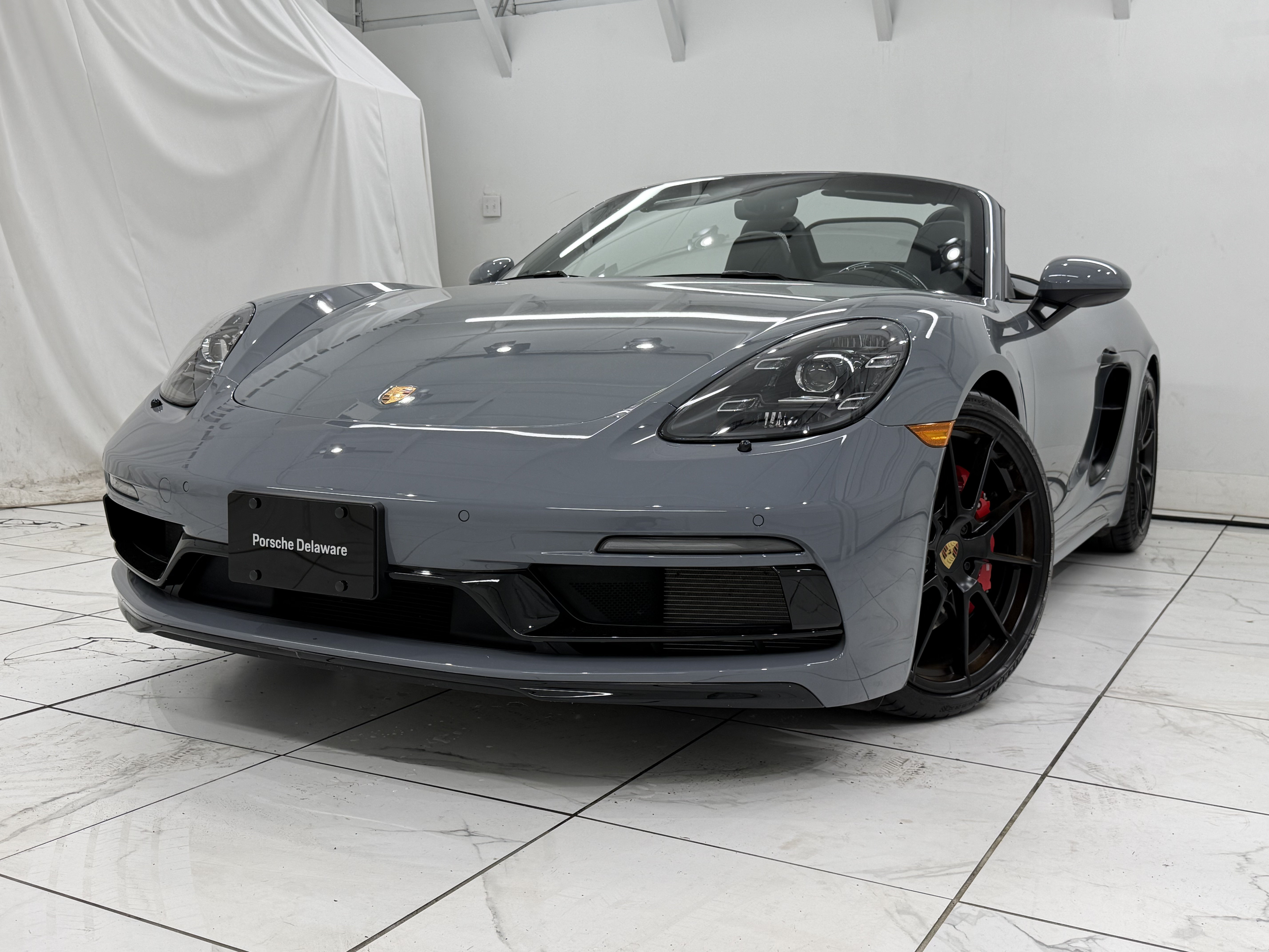 Used 2024 Porsche 718 Boxster GTS RWD image 9