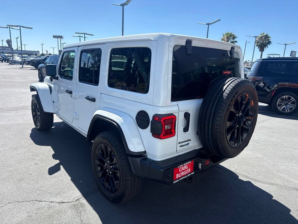Certified 2025 Jeep Wrangler Unlimited Sahara w/ Safety Group AWD/4WD image 5
