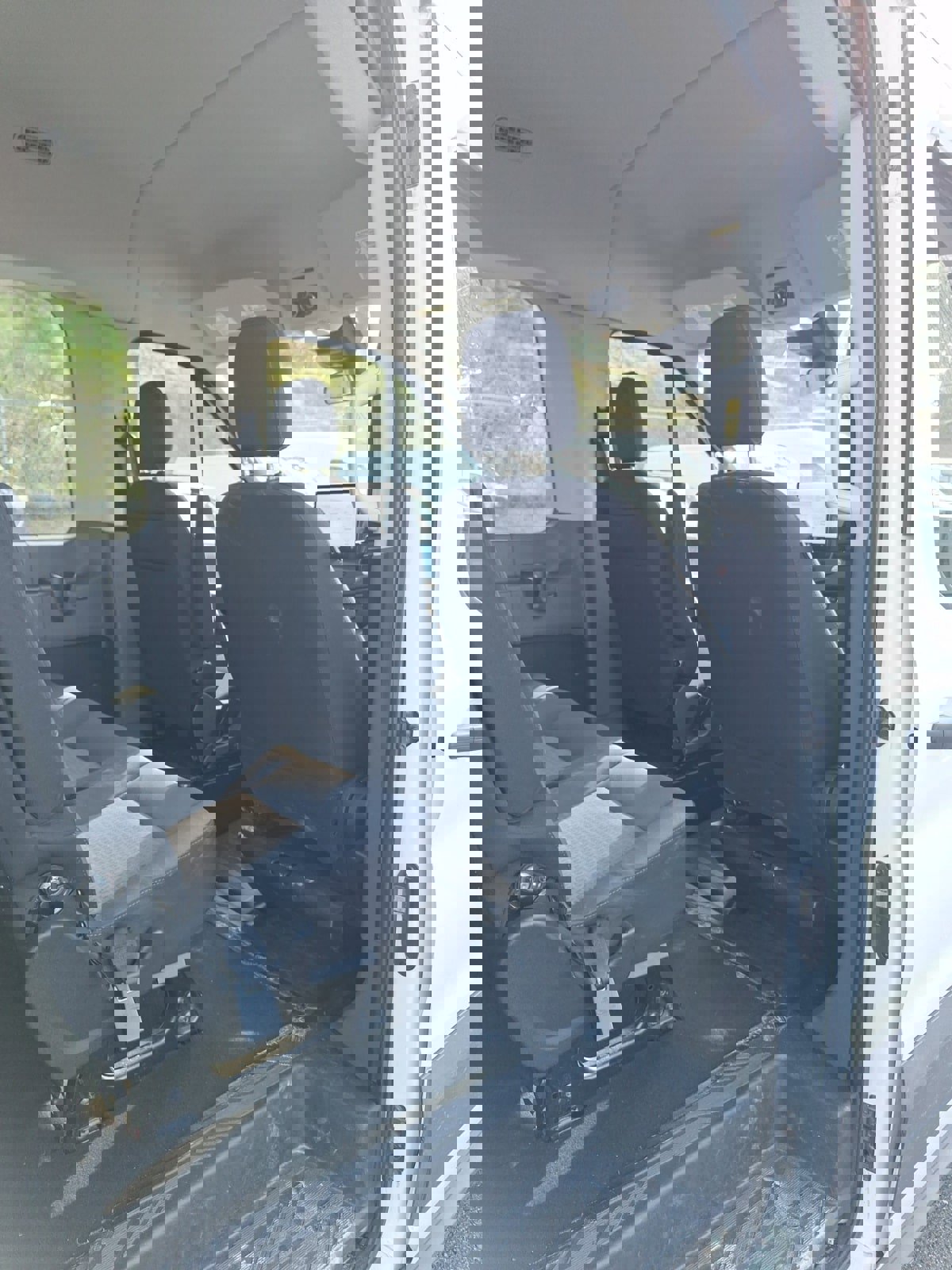 Used 2022 Ford Transit 350 XLT image 8