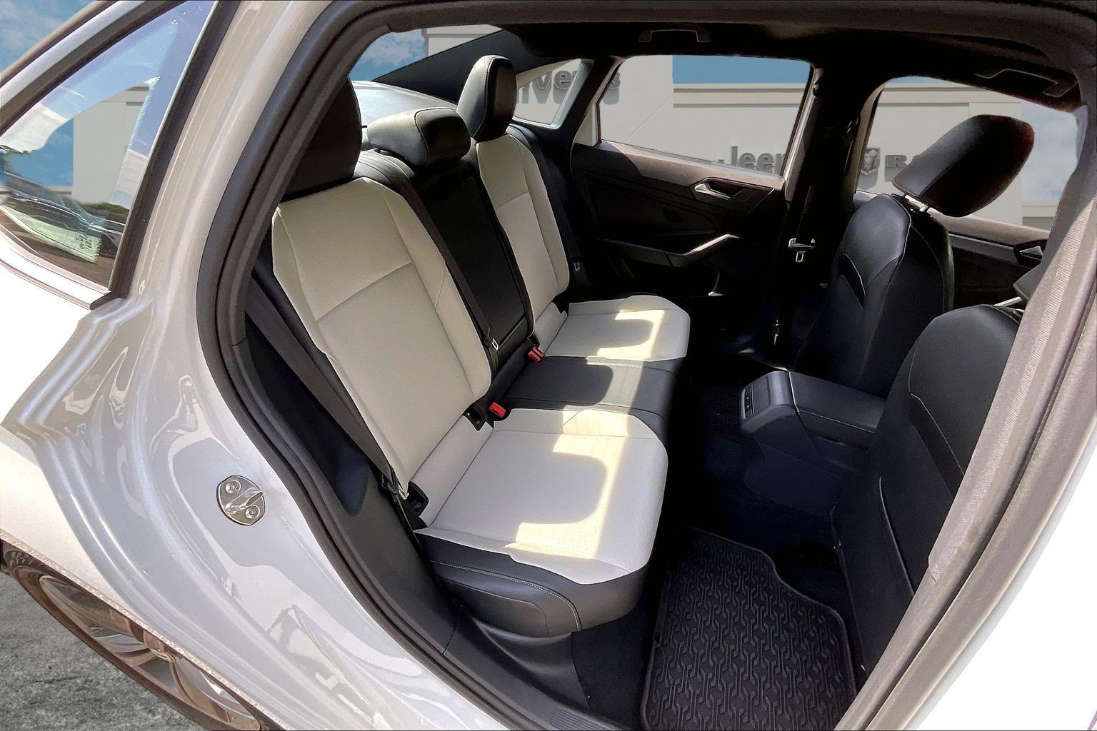 Used 2019 Volkswagen Jetta R-Line w/ R-Line Cold Weather Package FWD image 25