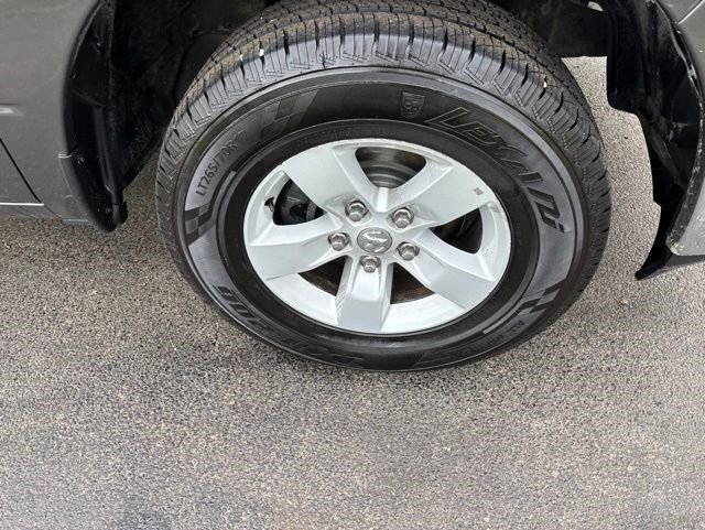 Used 2021 RAM 1500 Classic SLT AWD/4WD image 41