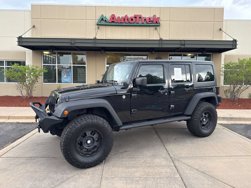 Used 2013 Jeep Wrangler Unlimited Sport AWD/4WD image 2
