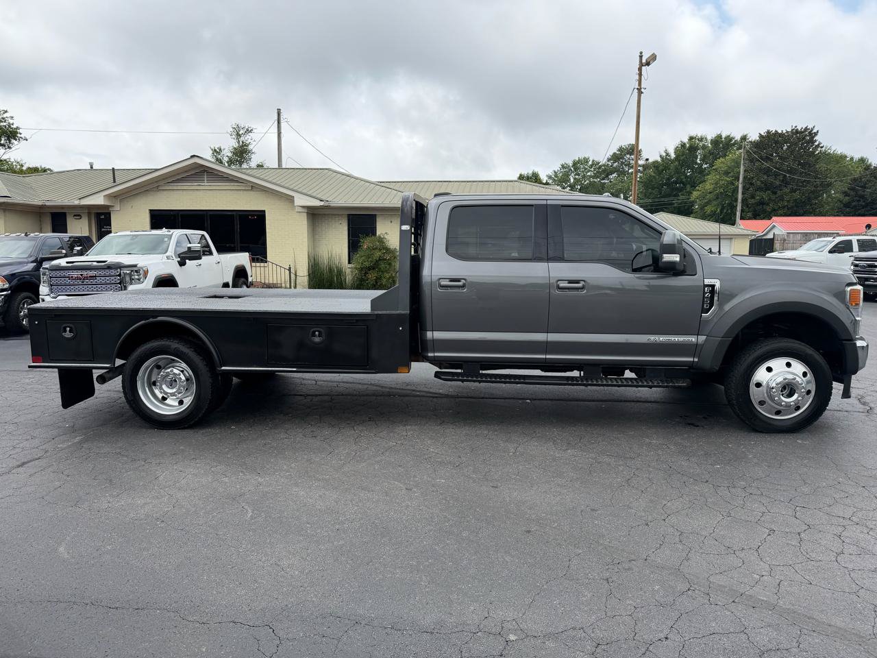 Used 2022 Ford F450 Lariat w/ Lariat Value Package AWD/4WD image 4