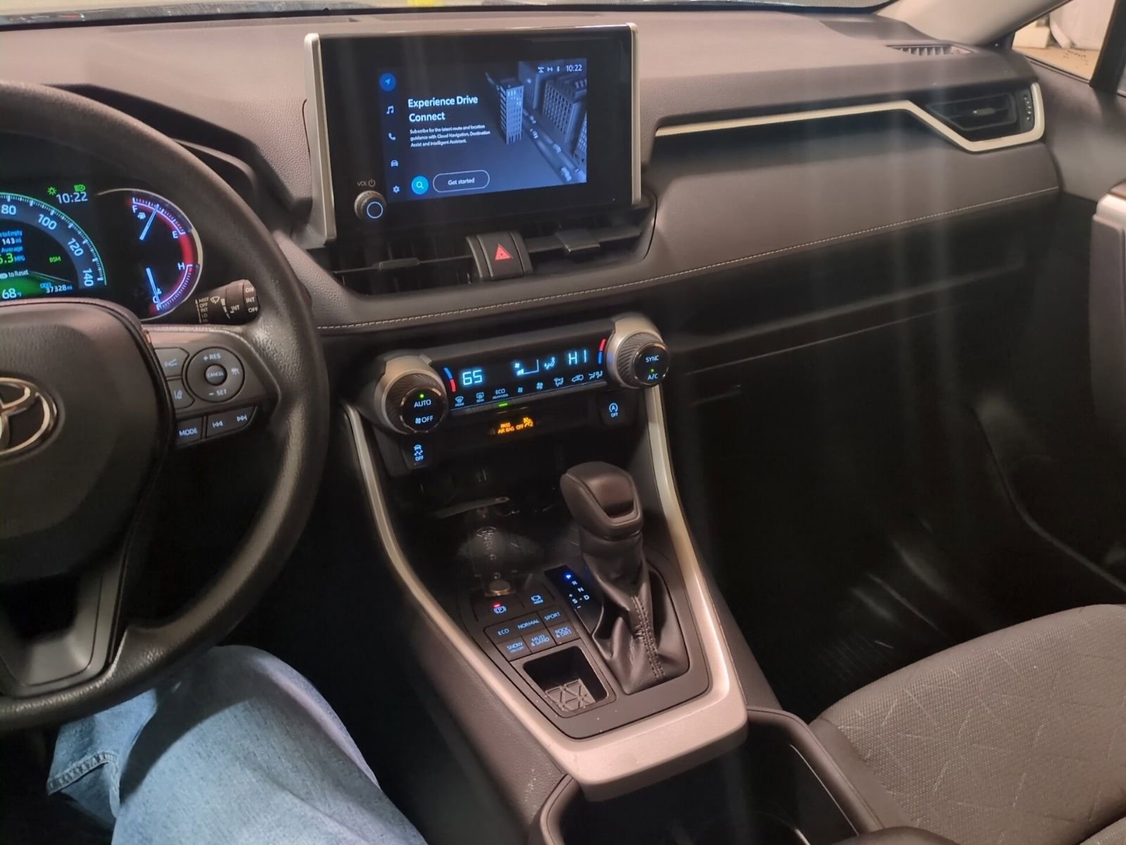 Used 2023 Toyota RAV4 XLE image 19