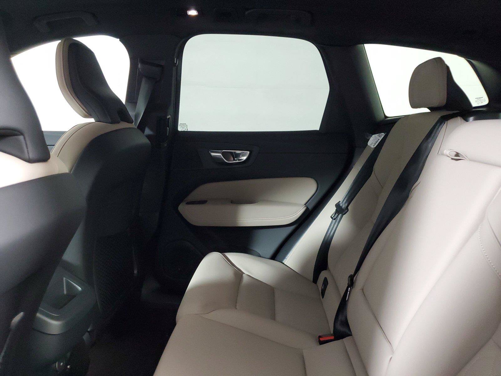 New 2026 Volvo XC60 B5 Plus w/ Climate Package AWD/4WD image 12