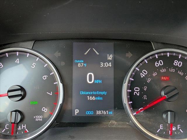 Used 2022 Toyota RAV4 LE AWD/4WD image 11