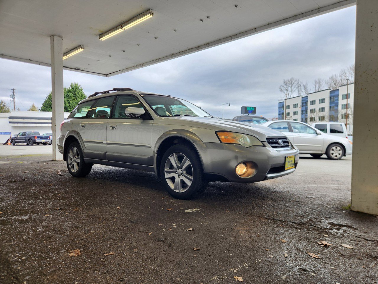 Used 2006 Subaru Outback 3.0R L.L. Bean AWD/4WD image 8