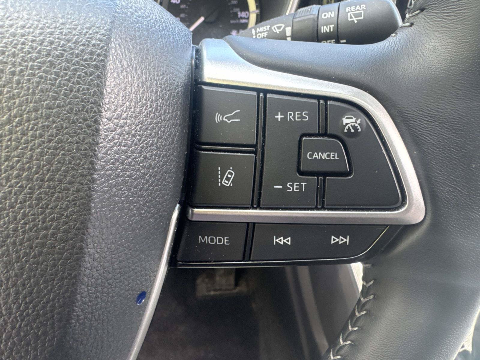 Certified 2025 Toyota Highlander XLE AWD/4WD image 23