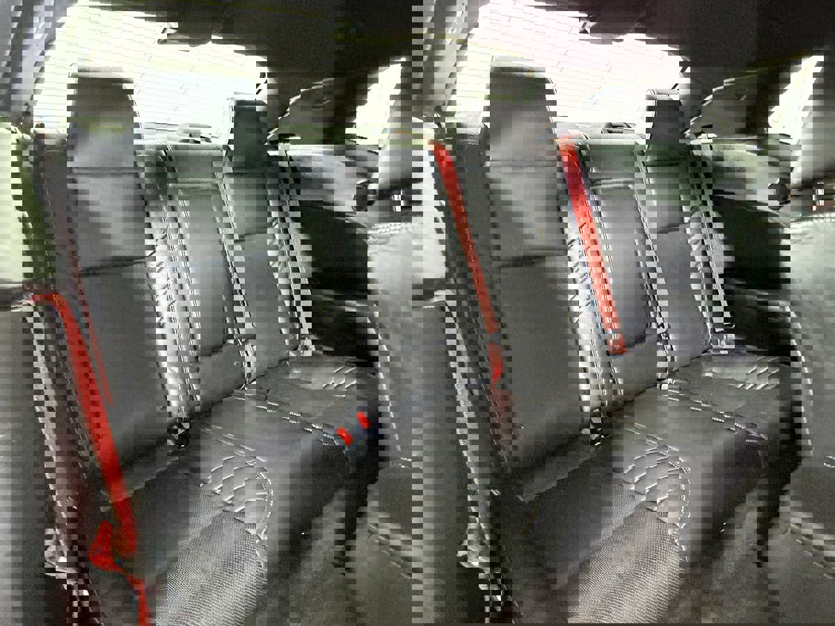 Used 2015 Dodge Challenger SRT Hellcat image 38