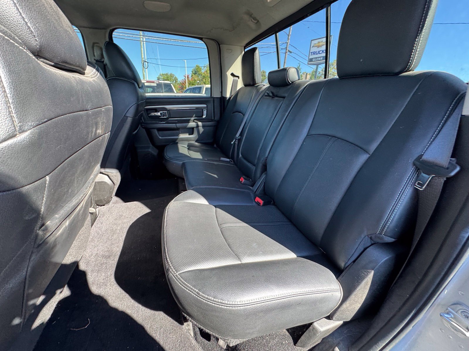 Used 2018 RAM 2500 Laramie w/ Sport Appearance Group AWD/4WD image 25