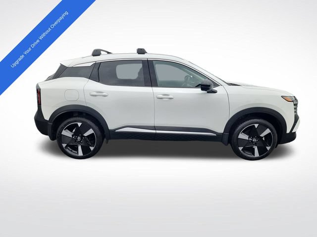 Used 2026 Nissan Kicks SR w/ SR Premium Package FWD image 6