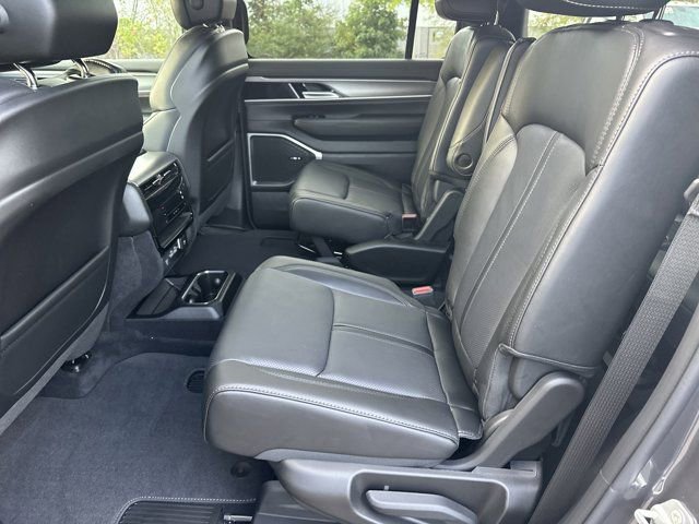 New 2025 Jeep Wagoneer Series II image 19