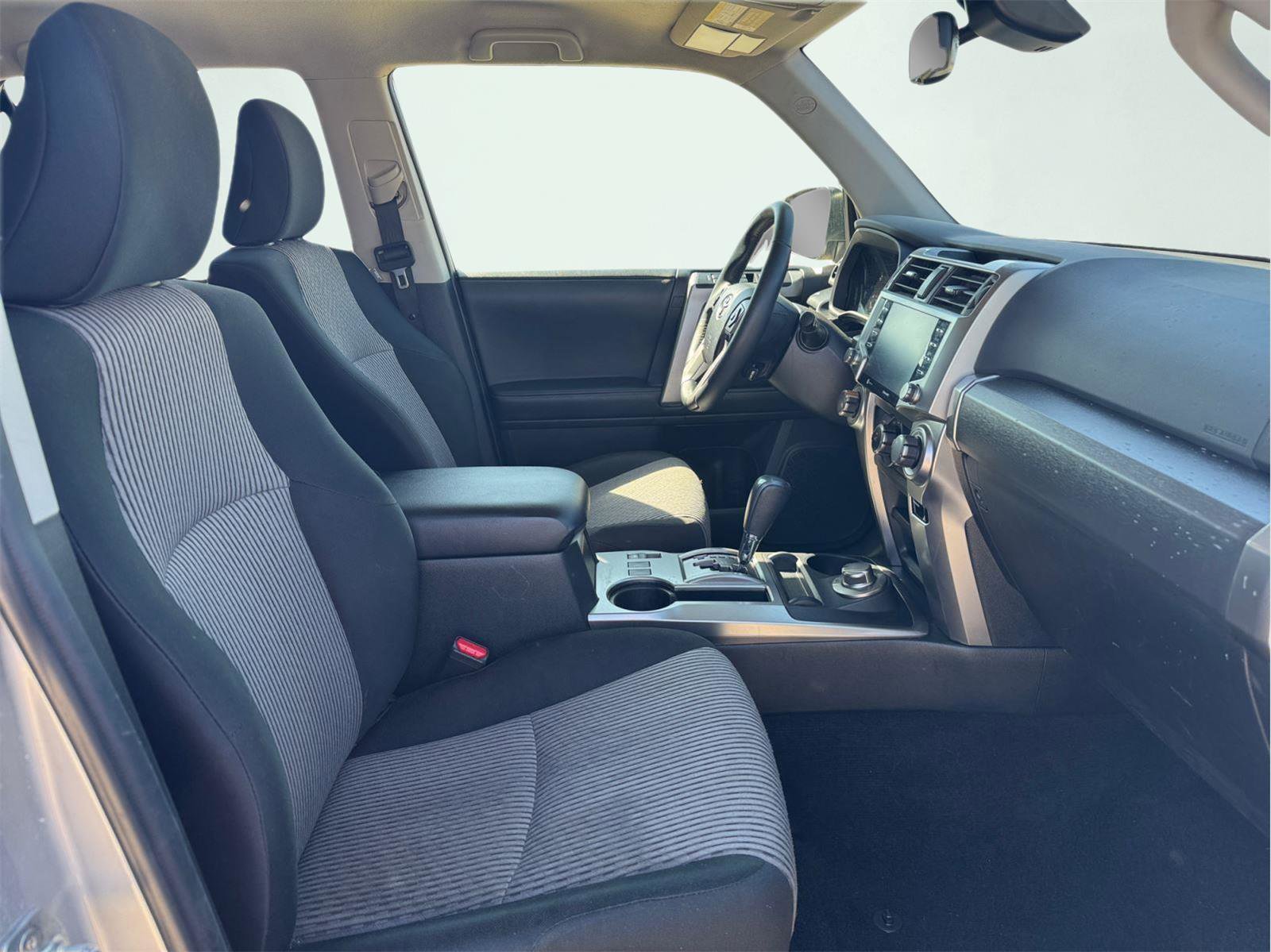 Used 2024 Toyota 4Runner SR5 AWD/4WD image 15