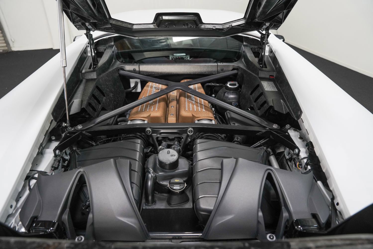 Used 2018 Lamborghini Huracan Performante image 50