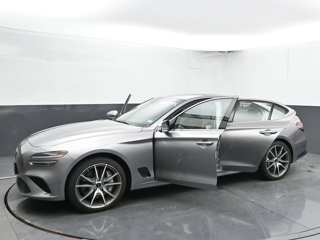 Used 2025 Genesis G70 2.5T image 50