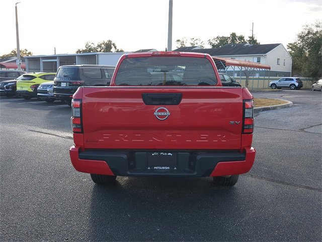 Used 2023 Nissan Frontier SV image 5