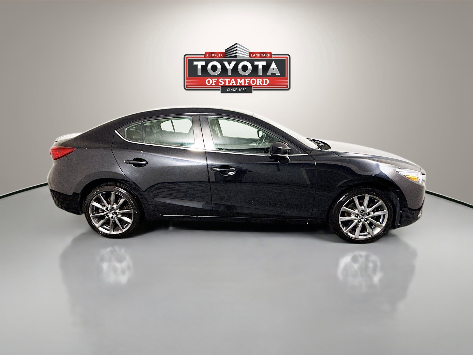 Used 2018 MAZDA MAZDA3 Touring FWD image 8